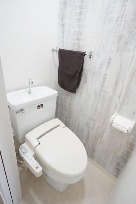 Fu-Rin 3Mins Walk To Station/6Mins Nanba/16Mins Umeda Apartment Osaka 0*,  Japan